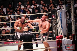 8Y9A8432-85-85