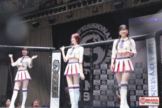 8Y9A9921