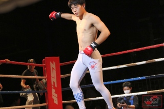 8Y9A6330